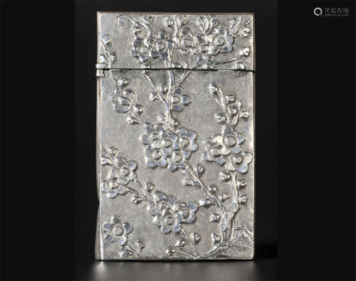 19-20世纪 浮雕梅花龙纹银质卡片盒