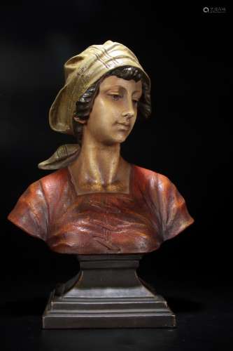 戴头巾的女人陶瓷雕像 德国