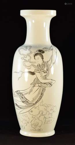 Large Chinese Porcelain Vase with Incised Beauty