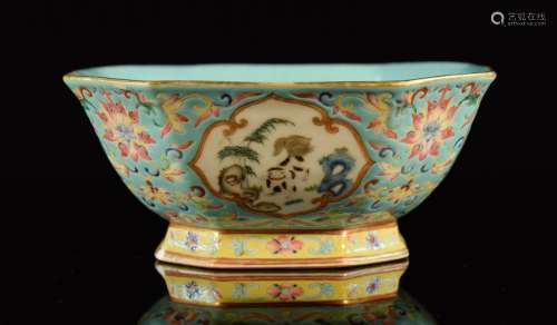 Chinese Porcelain Bowl with Various Animal