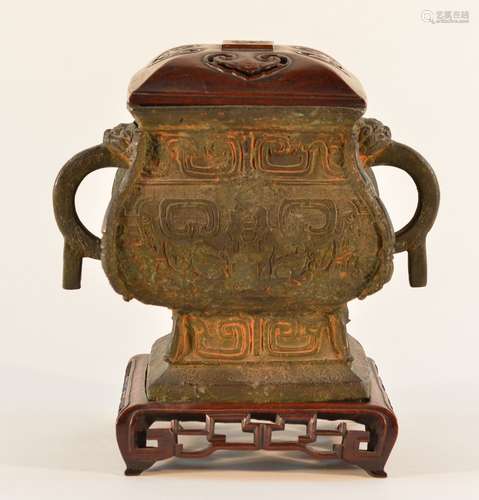 Chinese Archaic Bronze Hu Vase with Rosewood Base and