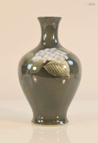 Japanese Studio Porcelain Vase - Possible Seifu