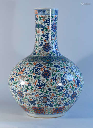 Chinese Familial Vert Porcelain Vase