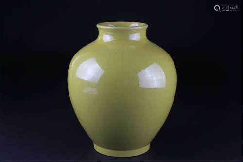 Unusual Chinese Yellow Glaze Jar