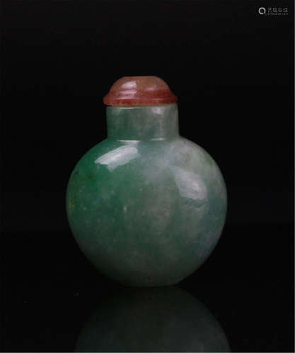 Antique Chinese Jadeite Snuff Bottle