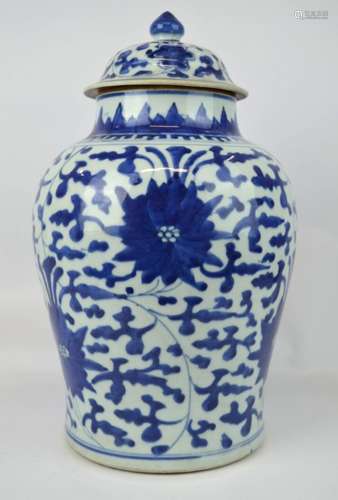 Good 17th C Chinese Blue & White Porcelain Jar