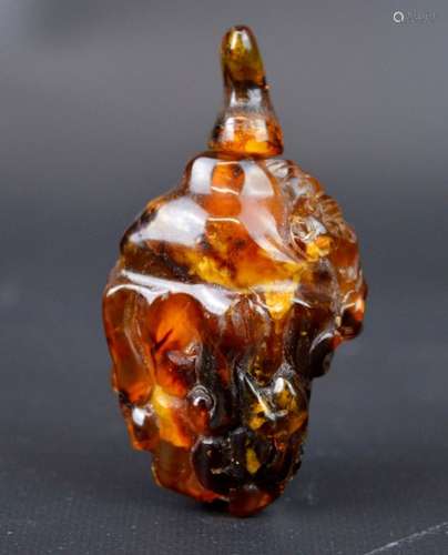 Chinese Carved Amber Buddha's Hand Citron Snuff