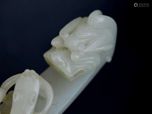 18th C Chinese White Jade Double Dragon Buckle