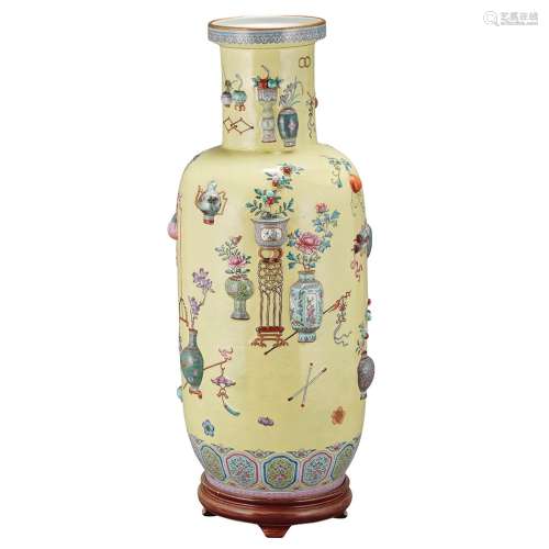 Chinese Famille Rose Glazed Porcelain Vase 19th Century
