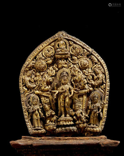尼泊尔 1554年 铜鎏金锤迭不空羂索观音及背光