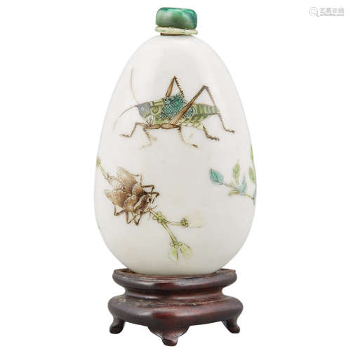 Chinese Famille Rose Enamel Porcelain Snuff Bottle 19th Century