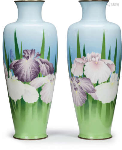 A Pair of wireless cloisonné-enamel vases By the Gonda workshop, Taisho era (1868-1912), early 20th century