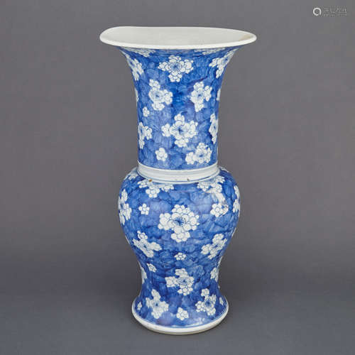 Chinese Blue and White Glazed Porcelain Vase Kangxi Period