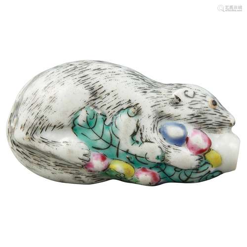 Chinese Molded Porcelain Squirrel-Form Snuff Bottle Qing Dynasty