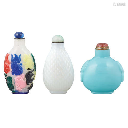 Chinese Six-Color Overlay Glass Snuff Bottle