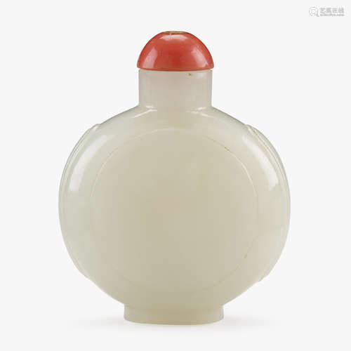 An Chinese white jade unadorned circular snuff bottle, qing dynasty