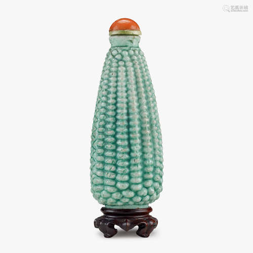 A Chinese green glazed porcelain corn-form snuff bottle, 19th century