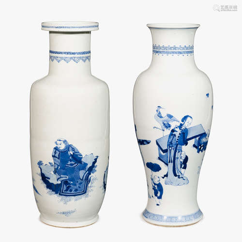 Two Chinese blue and white tall porcelain vases, 20th century