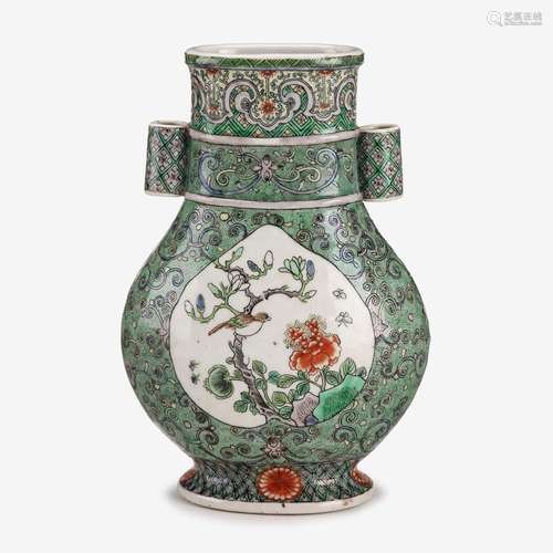 A Chinese famille verte enameled porcelain arrow-handled 'Hu' vase, 19th century