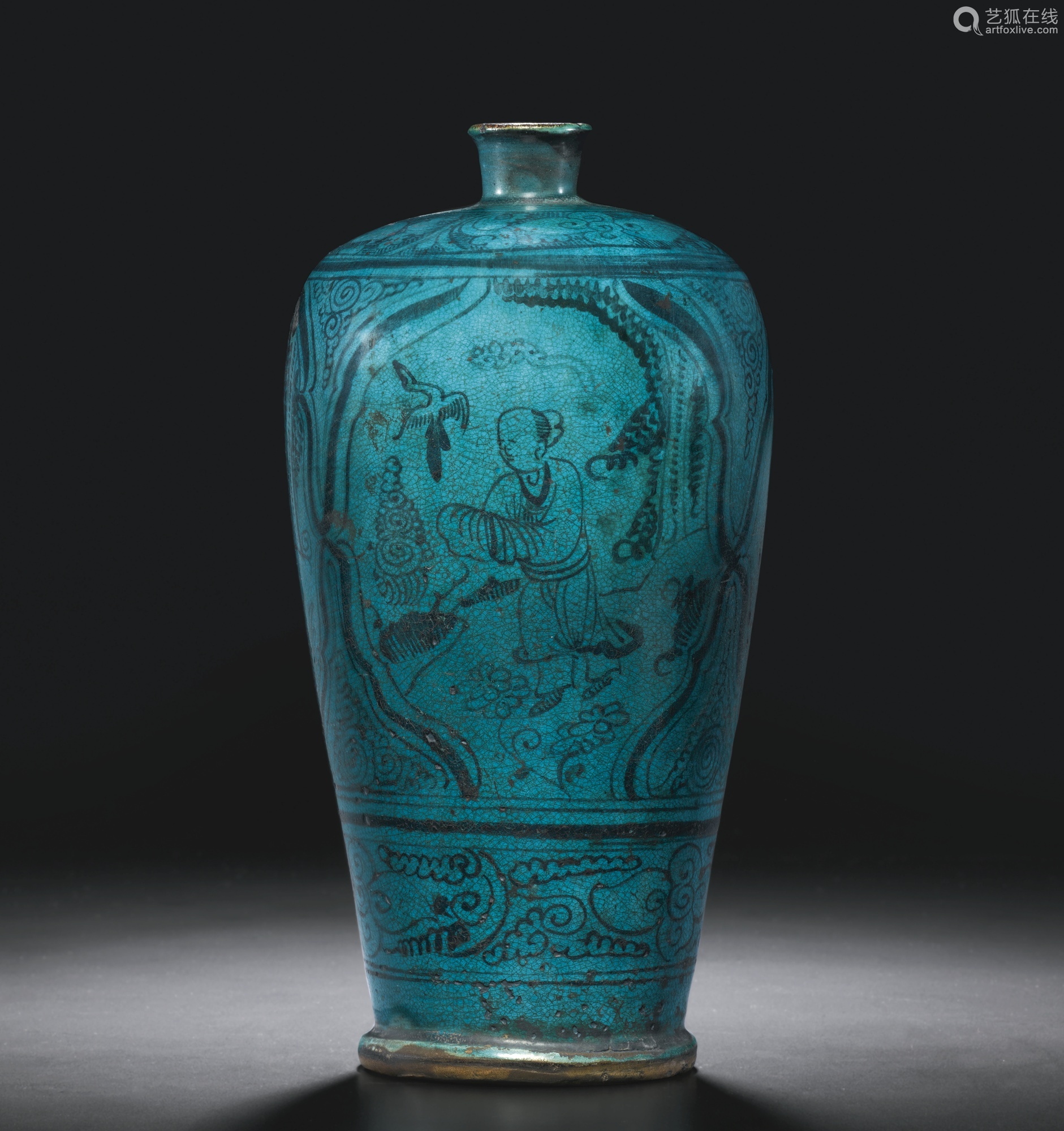 元磁州孔雀绿釉开光仙人玉兔纹梅瓶