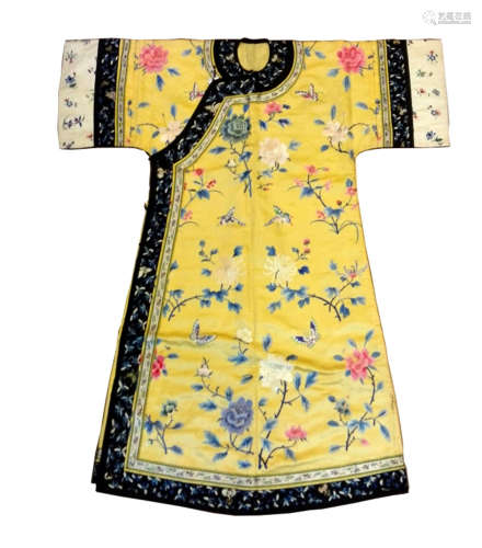 Chinese Silk Embroidered Yellow Ground Lady Robe