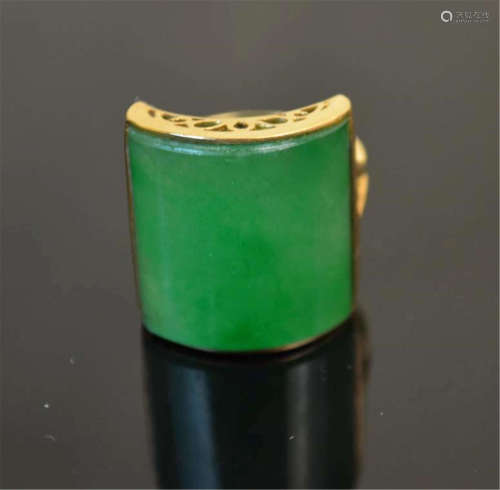14K Yellow Gold  Green Jadeite Ring