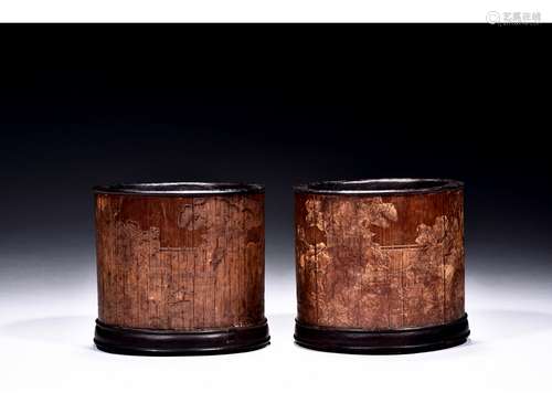 A PAIR OF BAMBOO CARVED BRUSHPOTS