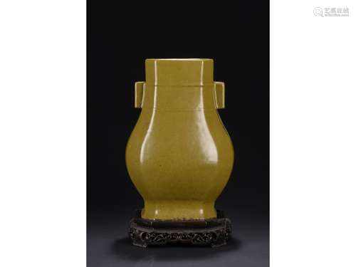 A TEA-DUST GLAZED HU VASE