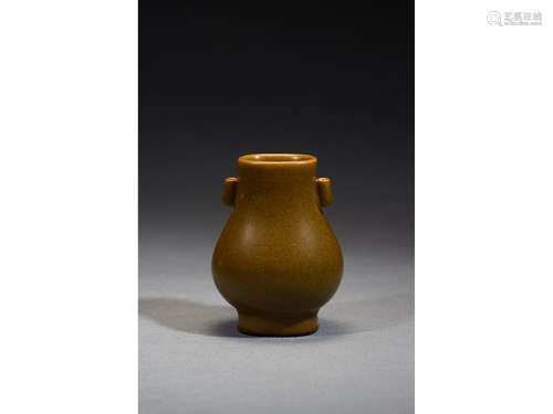 A TEA-DUST GLAZED HU VASE