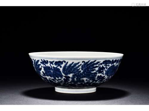 A BLUE AND WHITE GLAZED 'PHOENIX' BOWL