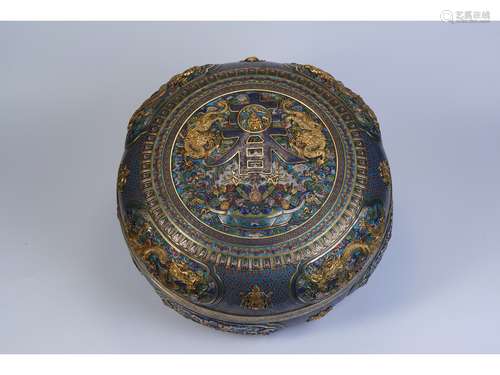 A CLOISONNE ENAMEL BRONZE CIRCULAR BOX AND COVER