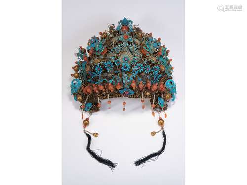 A RARE KINGFISHER BLUE FILIGREE HEADDRESS