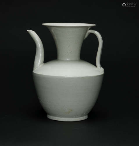 Song Or Earlier - A White Glazed Ewer