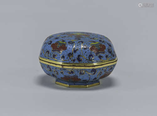 Qing-A Cloisonné Interlock Flower’ Cover Box<br>With “Da Ming Xuande Nain Zhi”