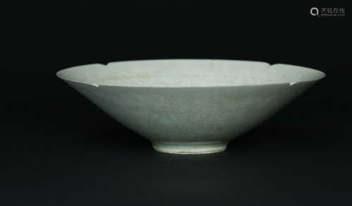 Song - A Celadon-Glazed Dec-Flower Rim Bow