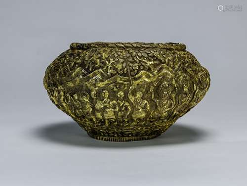 Qing - A Gilt-Bronze Of Alms Bowl