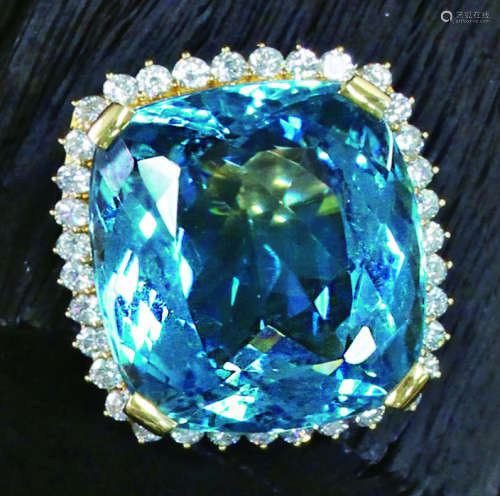 18K 金 蓝色托帕石 钻石 戒指