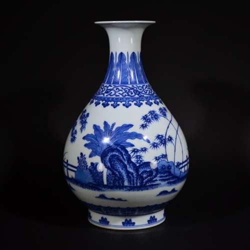XIANFENG MARK, A BLUE AND WHITE VASE