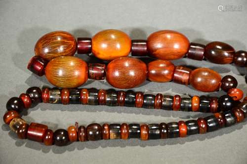 A HORN CARVING BEADS NECKLACE