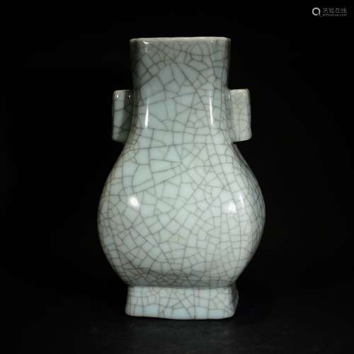 QING D., A GE WARE STYLE VASE