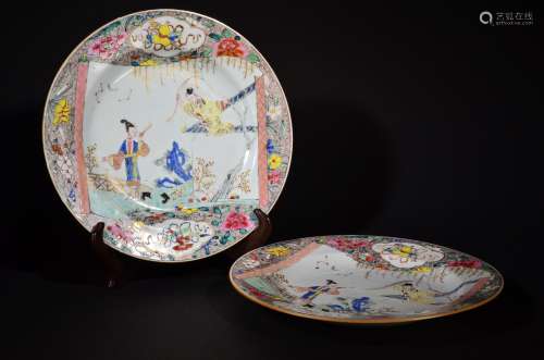 QING D., A PAIR OF FAMILLE ROSE FIGURAL DISHES