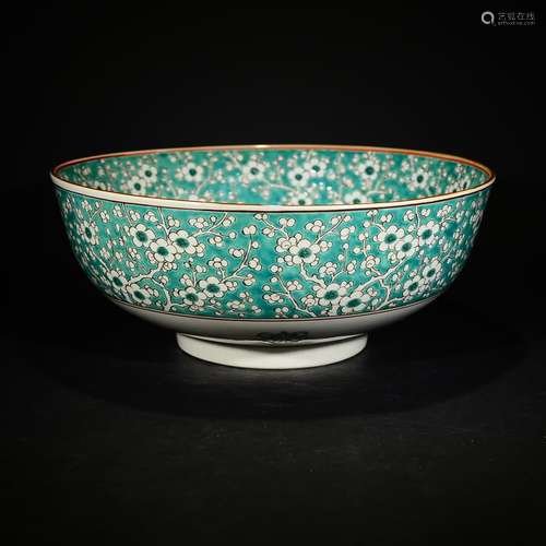 QING D., A GREEN-GROUND WINTERSWEET BOWL