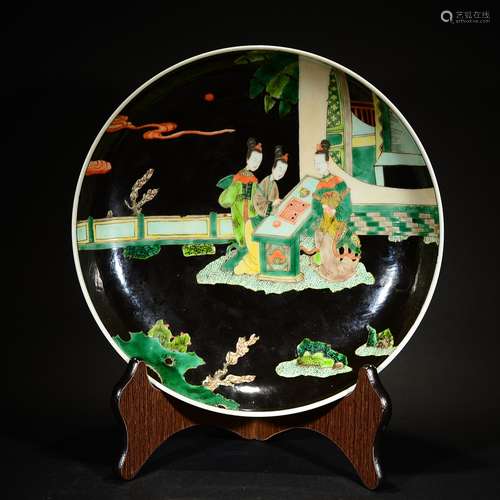 QING D., AN INK-GROUND SANCAI BEAUTY FIGURE PLATE