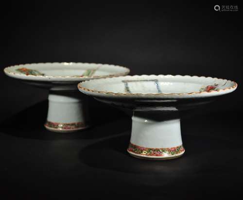 QING D., A PAIR OF HIGH FOOT TRAYS