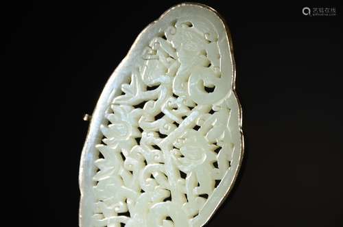 QING D., A WHITE JADE CARVING LOTUS PATTERN INLAID SILVER PLAGUE