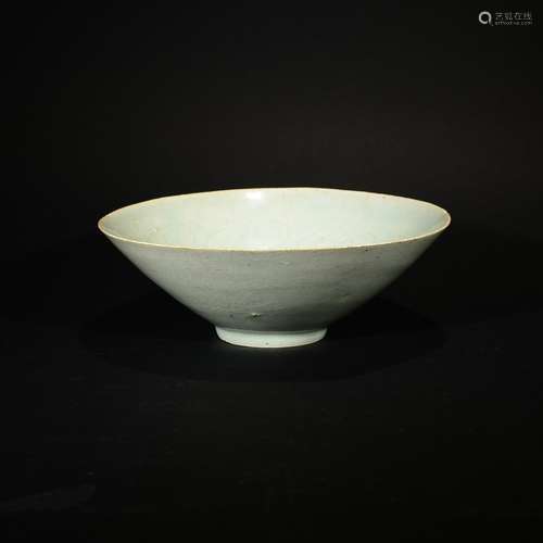 A HUTIAN WARE CELADON GLAZED BOWL