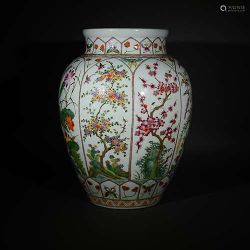 QING D., A FAMILLE ROSE FLORAL MASSIVE JAR WITH BIRD AND BUTTERFLY PATTERN