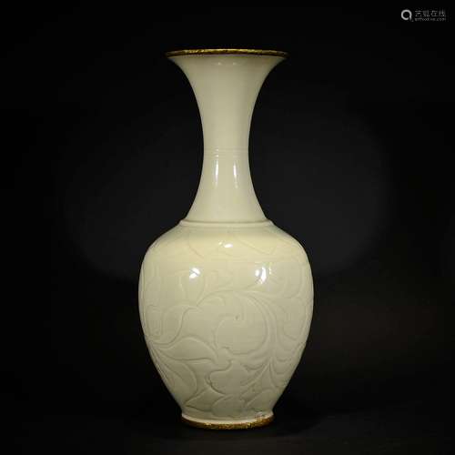 A DING WARE FLORAL GUANYIN VASE