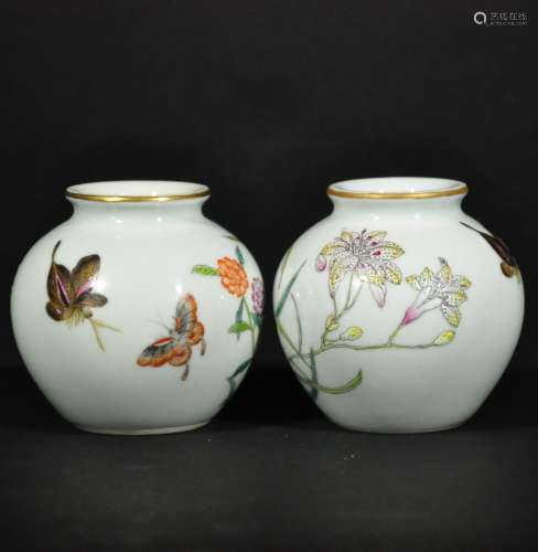 YONGZHENG MARK, A SMALL PAIR OF FAMILLE ROSE VASES