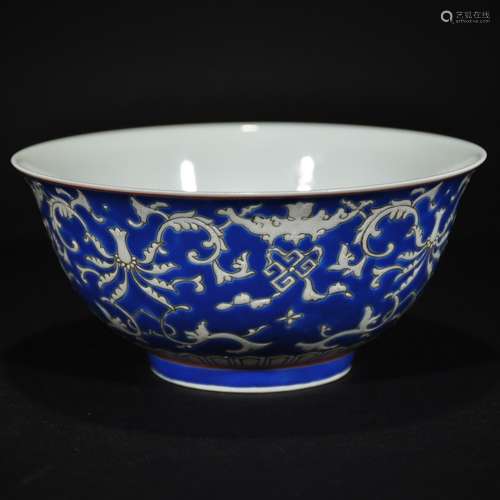 QING D., A BLUE AND WHITE FLOWER BOWL